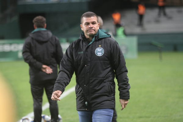 Umberto Louzer: Coritiba em 14º lugar no ranking de visitantes