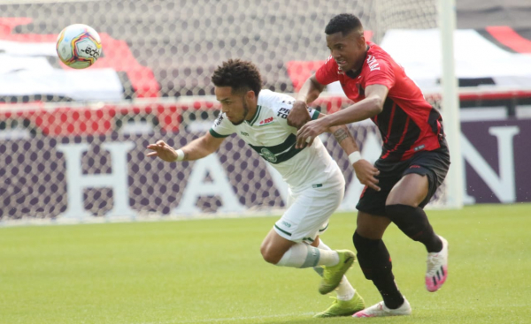 Rafinha enfrenta Abner, do Athletico