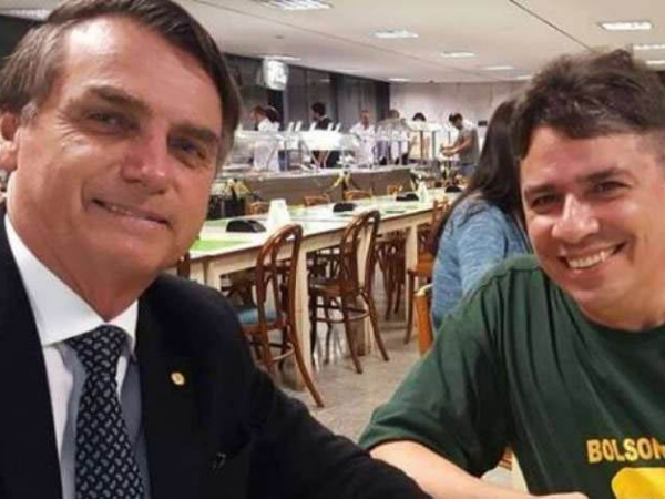 Bolsonaro e o Capitão Victor