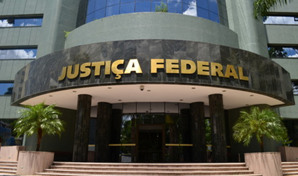 Justiça Federal do Paraná: o acordo entre a Lava Jato e a Petrobras foi homologado pela juíza federal substituta Gabriela Hardt, da 13ª vara de Curitiba, a mesma que condenou o ex-presidente Lula a 12 anos e 11 meses de prisão pelos crimes de