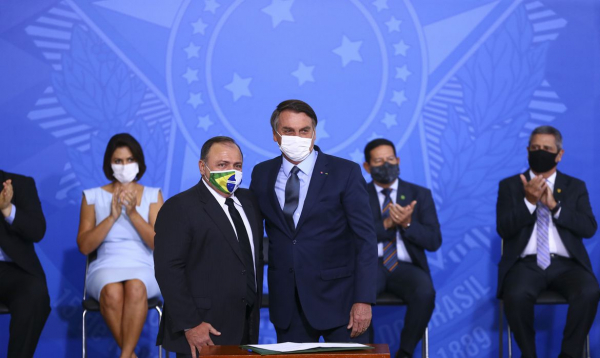Pazuello e Bolsonaro