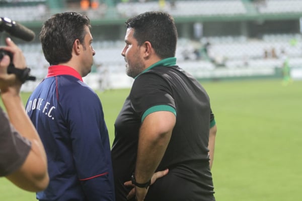 João Burse e Eduardo Barroca, técnicos de Cianorte e Coritiba, respectivamente