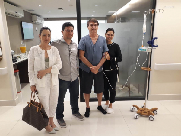 Sergio Moro e Jair Bolsonaro no hospital