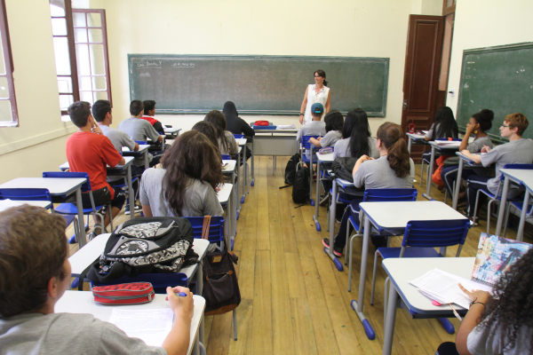 Se o responsável quer tentar uma vaga em outra instituição também é possível