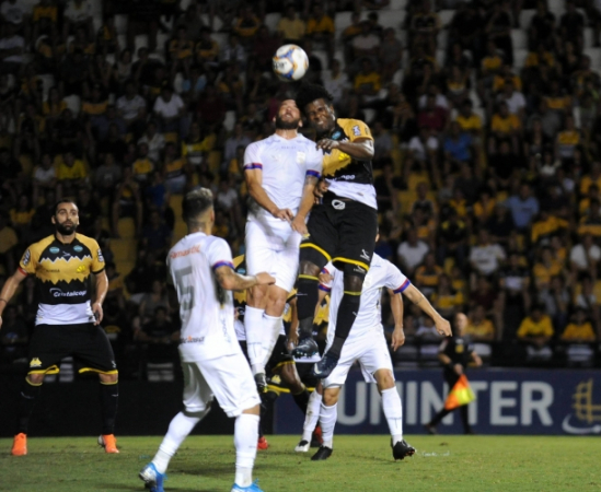 Criciúma 1x1 Paraná