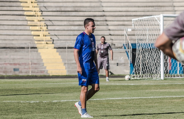 Andrey: lesão na clavícula