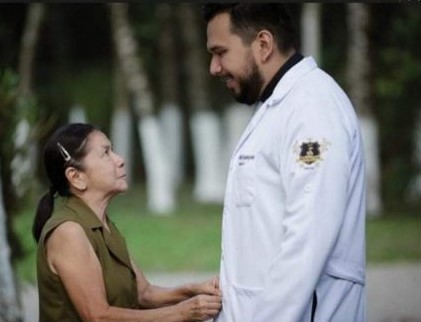 João Paulo e a mãe, Irene, indígena da aldeia Laranjinha