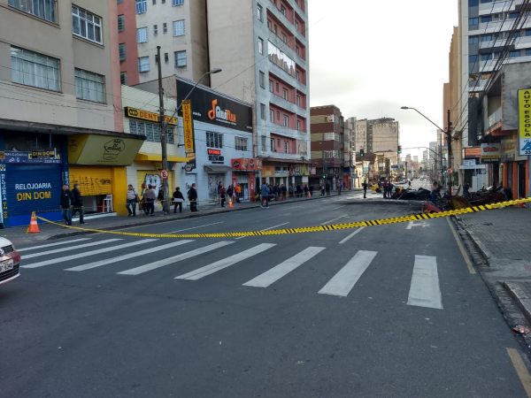 Trânsito interditado na manhã desta sexta
