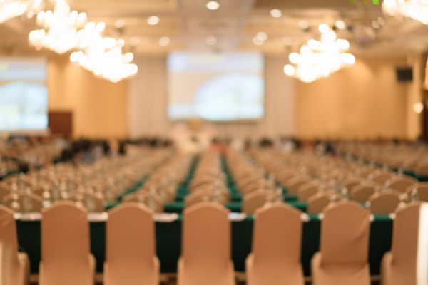 Eventos e cerimoniais exigem inovação, planejamento e coordenação.