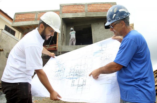 Obras: CCJ vota proposta hoje