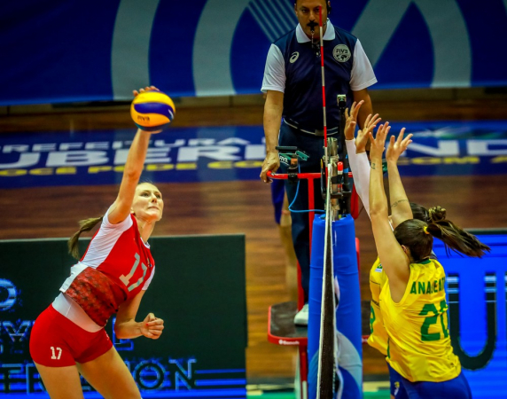 Selecao Feminina De Volei Leva Susto Mas Vence Azerbaijao E Fica Perto De Toquio Bem Parana