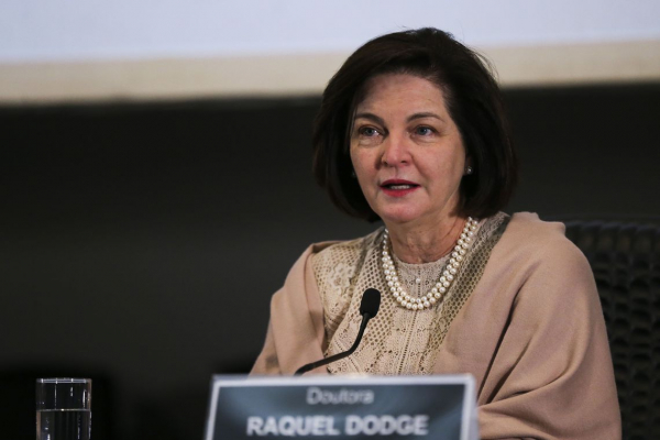 Dodge: segundo a procuradora, a suspensão de eventuais decisões individuais dos ministros é necessária para evitar "insegurança jurídica" em centenas de condenações