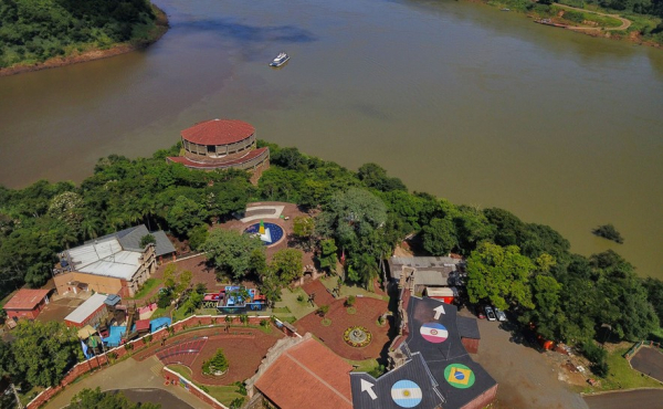 Imagem da Tríplice Fronteira, em Foz do Iguaçu