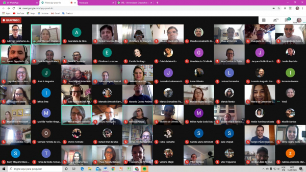 Reunião em videoconferência