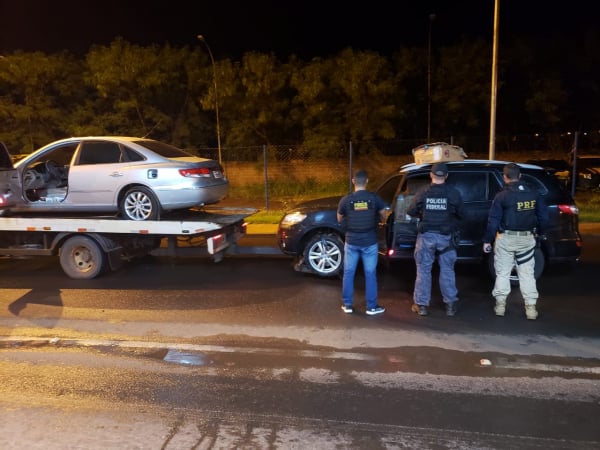 Um dos carros apreendidos