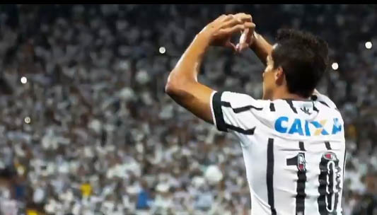 Jadson: fora do Corinthians