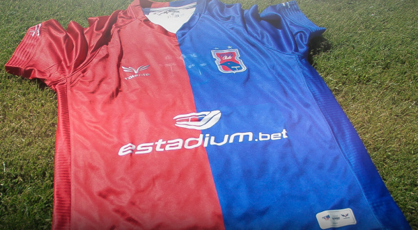 A camisa com a nova marca