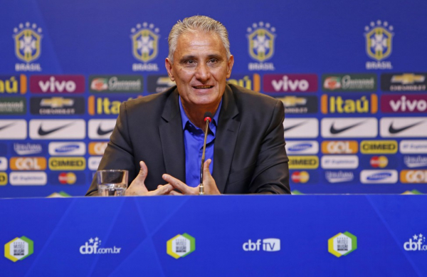 Tite: para técnico, Brasil precisa manter seus principais jogadores em casa para que o futebol brasileiro volte a ser grande