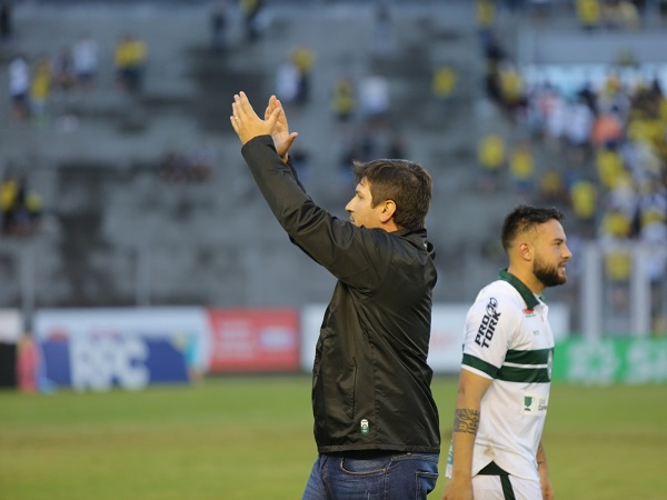 O interino Matheus Costa