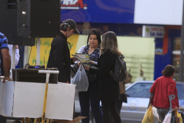 Panfletagem alertava a população sobre os motivos da Greve Geral