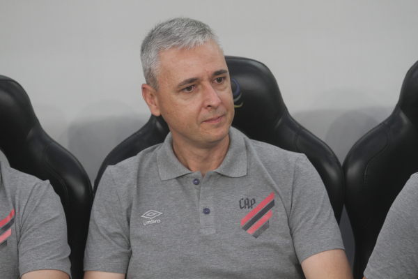 Tiago Nunes