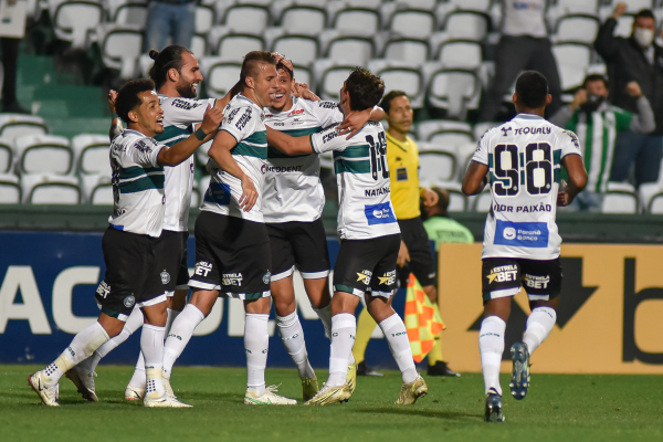 Coritiba comemora na Série B