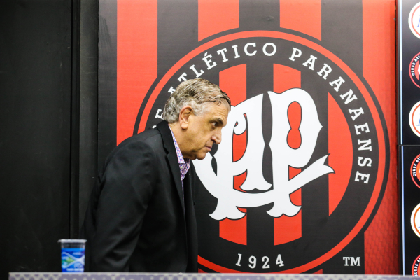 Petraglia: "Criação de uma S/A"