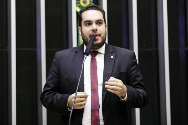 Paulo Martins: “Errou no tom”