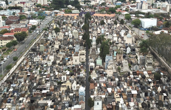 Cemitério terá visita guiada no sábado