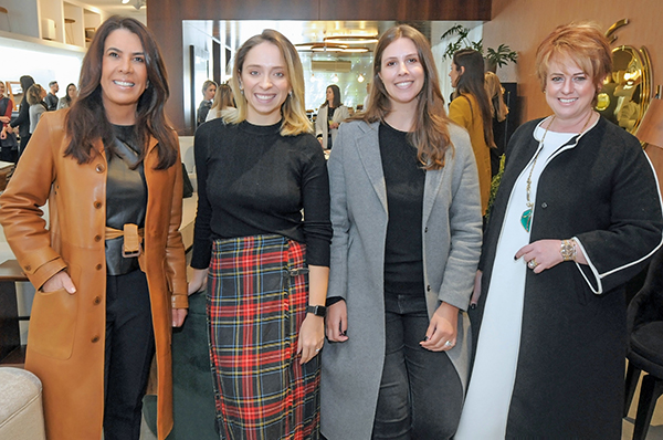 Marcia Almeida, Carolina Danylczuk, Lisa Zimmerlin e Adriana Sypniewski