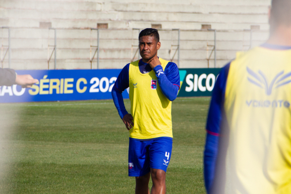 Sillas: novos jogos como titular na Série C
