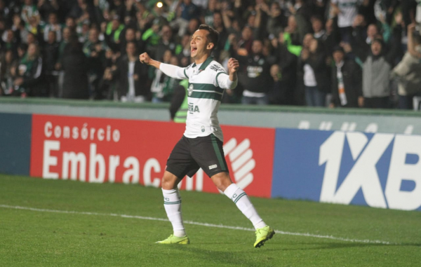 Juan Alano: o melhor do Coritiba na Série B, segundo o ranking do Sofascore