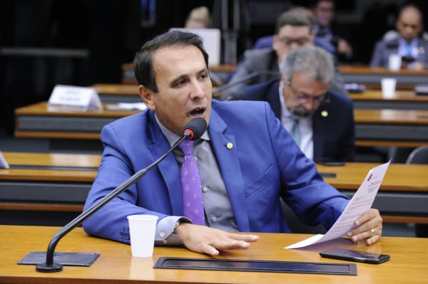 Gaguim (DEM/TO): PEC “não passa nem aqui, nem na China"
