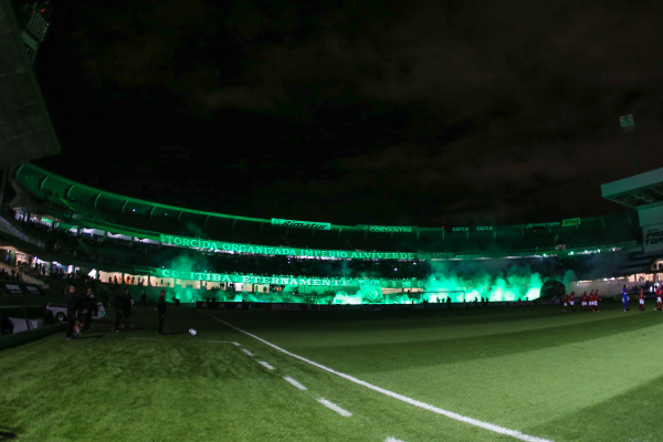 Couto Pereira: quatro jogos na reta final da Série B