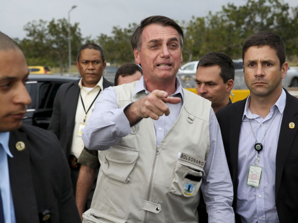 Bolsonaro tem cirurgia marcada para amanhã (28) pela manhã para a retirada da bolsa de colostomia