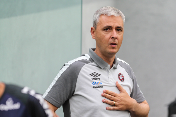 Tiago Nunes
