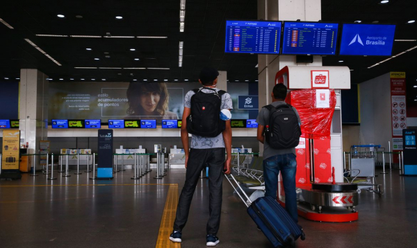 Aeroporto: portas fechadas