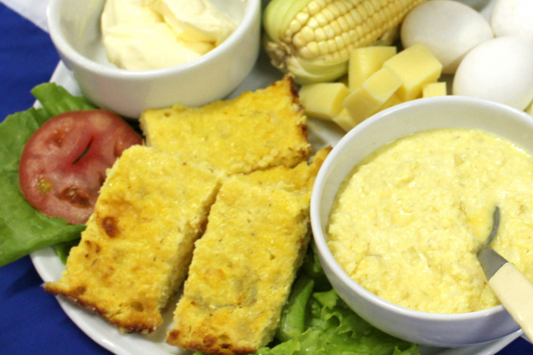 Sopa paraguaia com Chipa-Guasu é um dos pratos