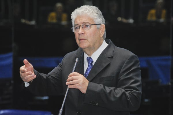 Requião: ex-governador conversou com diretor da Paraná Pesquisas