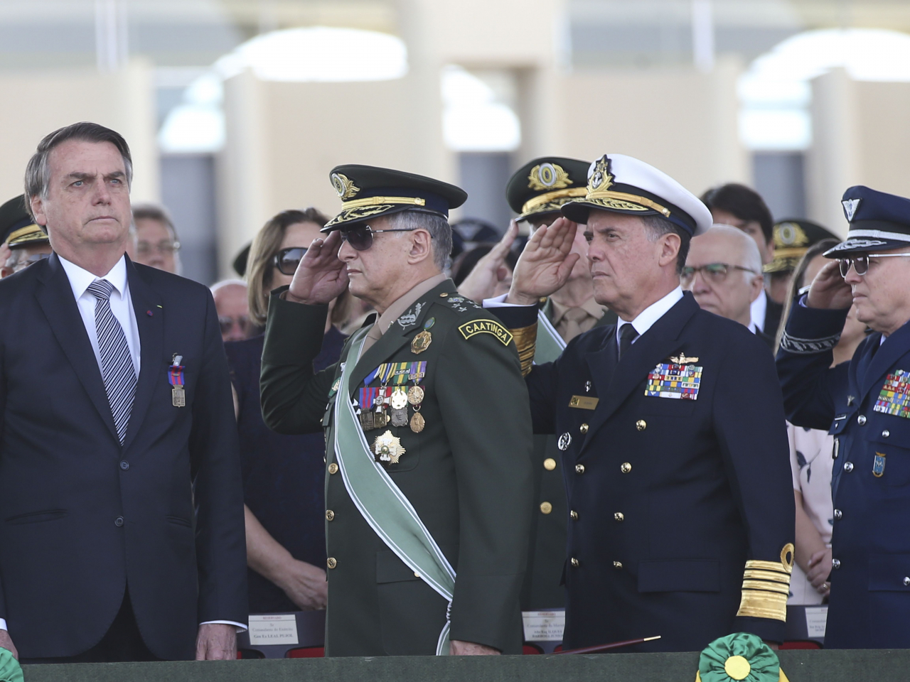 Bolsonaro justifica ao Supremo declarações sobre Dilma e Santa Cruz