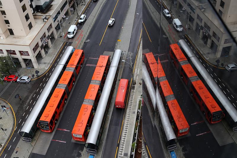 Greca confirma alta da passagem de ônibus de R$ 4,25 para R$ 4,50; veja vídeo