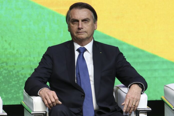 Bolsonaro diz que País ganhará guerra da informação em favor da Amazônia