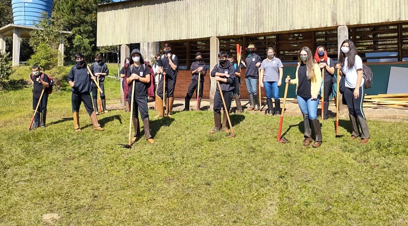 Ensino técnico da rede estadual do Paraná retoma atividades práticas presenciais